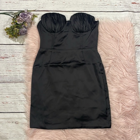 NWT Naked Wardrobe The Statement Black Satin Corset Ruched Strapless Mini Dress - Picture 2 of 10
